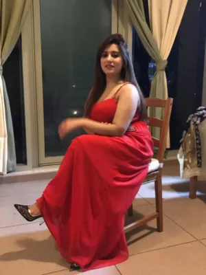 Genuine Low Price Call Girl Surbhi Noida Sector 152