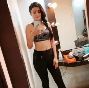 Myself Low Price Call Girl Nidhi Mukherjee Nagar