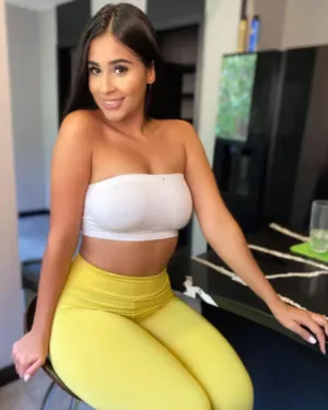 Cheap Price And Genuine Call Girl Aashna Faridabad Sector 107