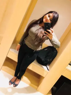 Low Price Genuine Call Girl Lavina Rajouri Garden