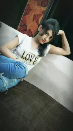 Independant Call Girl Shruti Noida Sector 65