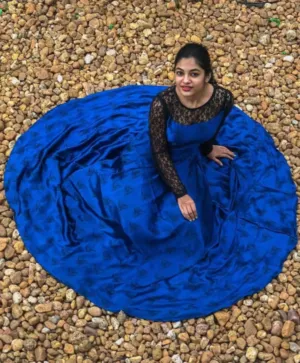 Nidhi Greater Noida Sector 9 Call Girl Cheapest Vip